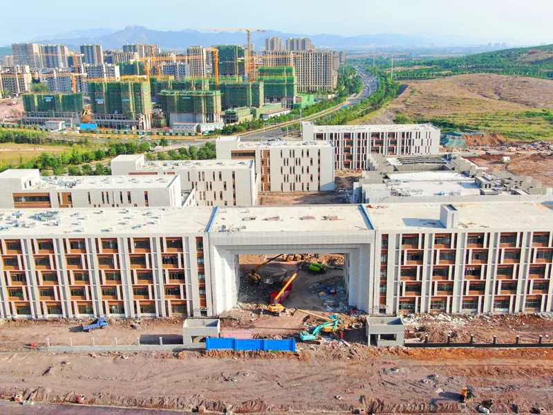 What are the tax benefits of building a steel school building?